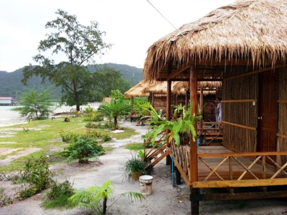 Home Stay Resort เกาะรงสำลน ภายนอก รูปภาพ
